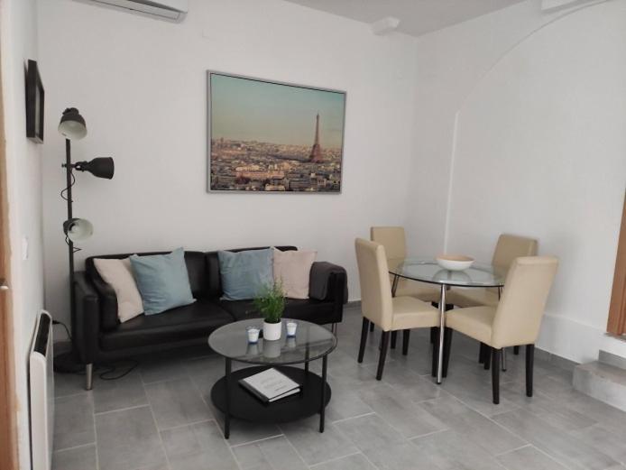 Piso Acogedor Con Encanto Navas del Rey Exterior foto